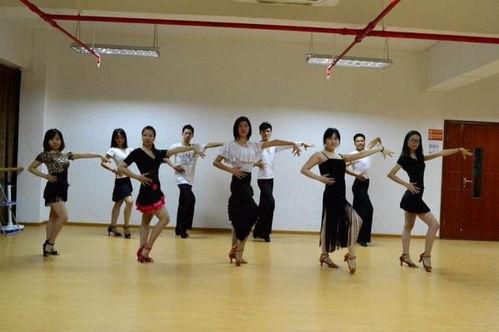 君山成人舞蹈视频大全,尽享成人舞蹈盛宴