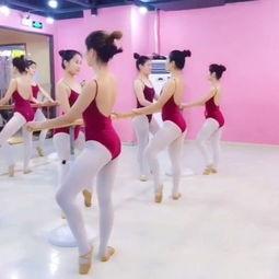 新疆成人舞蹈视频,成人舞蹈视频中的民族风情与艺术魅力