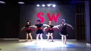 舞蹈群舞成人推荐视频教学,跟随视频轻松学会成人舞蹈技巧